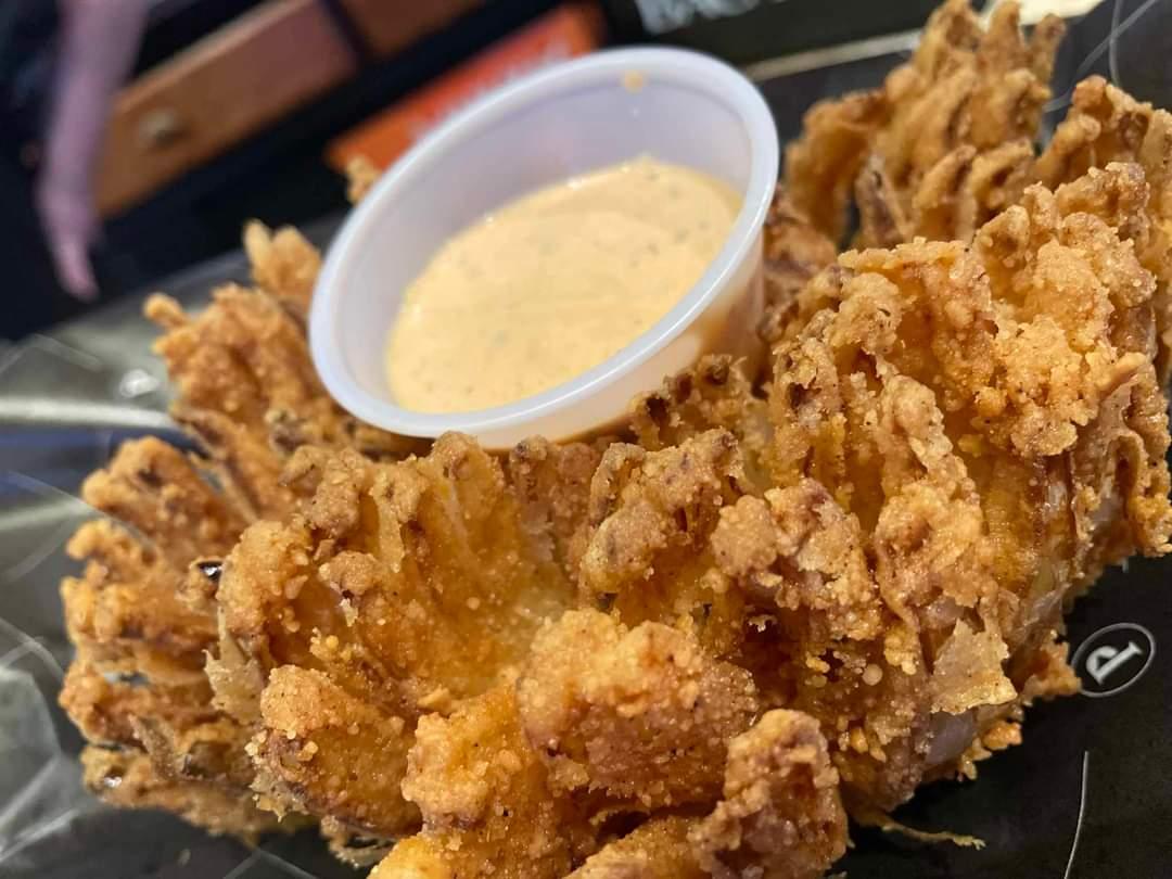 R's All In Bar & Grill
